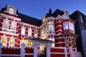 Palacio Astoreca, hotel butique com história em Valparaiso, Chile