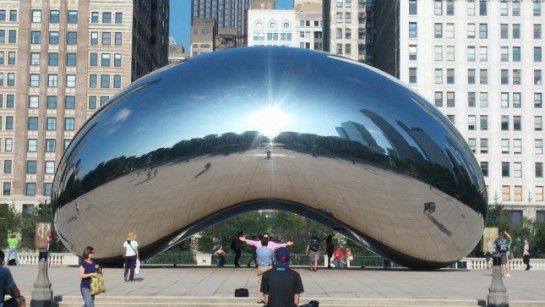 Cloud Gate durante o dia - Chicago